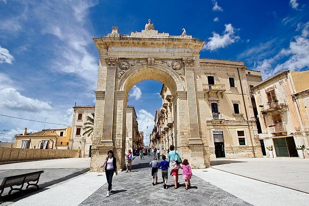 Appartamento Modern Den Noto